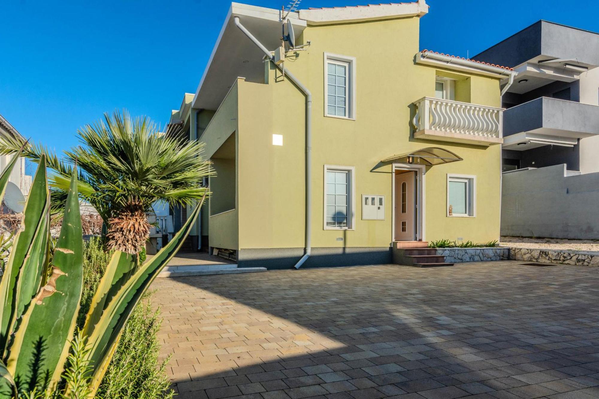 Apartments By The Sea Vir - Lozice, Vir - 18593 Exterior foto
